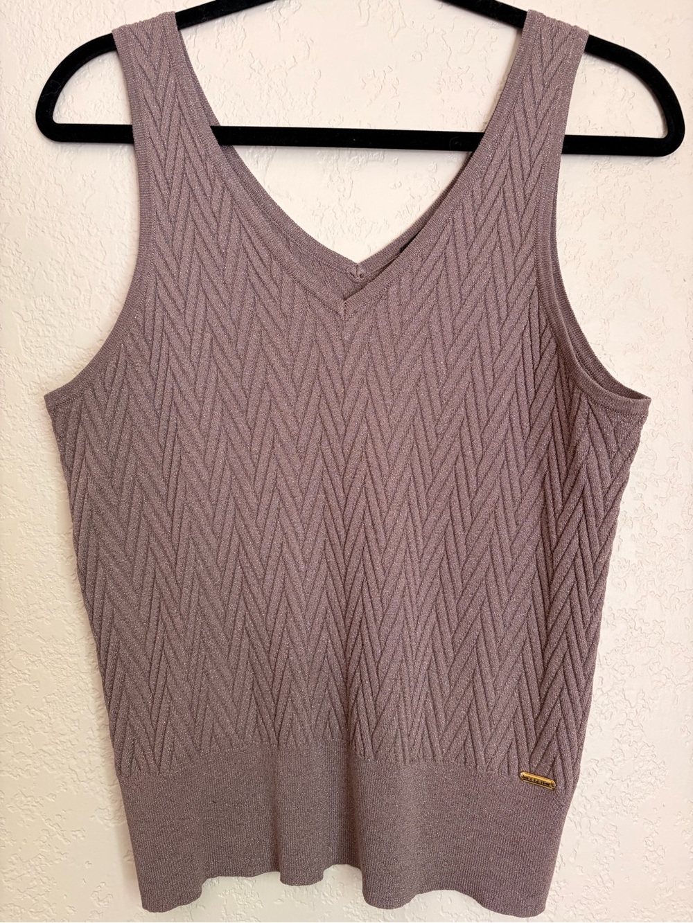 Esprit Dusty Mauve Chevron Knit V‑Neck Tank Top